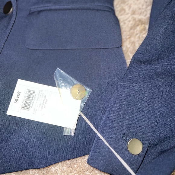 Beautiful Blazer! ✨ - Picture 6 of 6